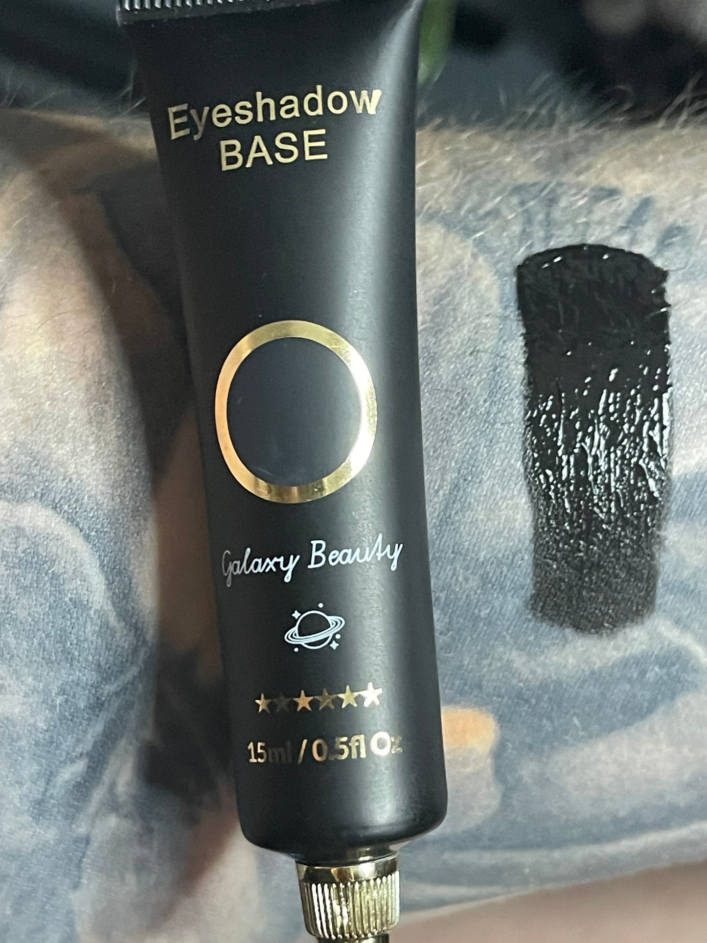 Eyeshadow base